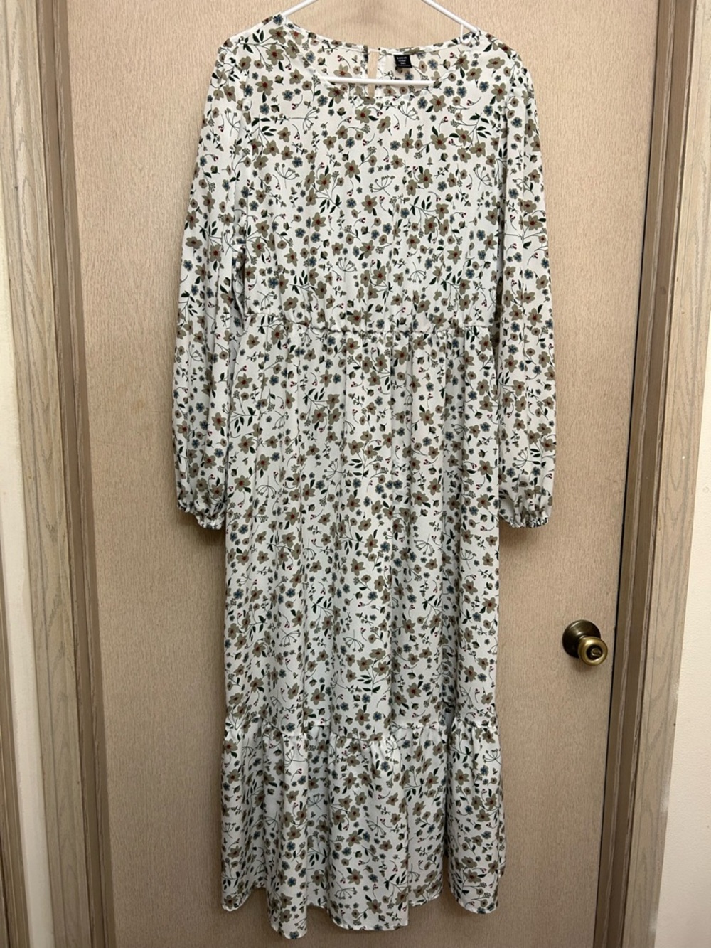 SHEIN Curve Cream Floral Maxi Dress - Size 0XL